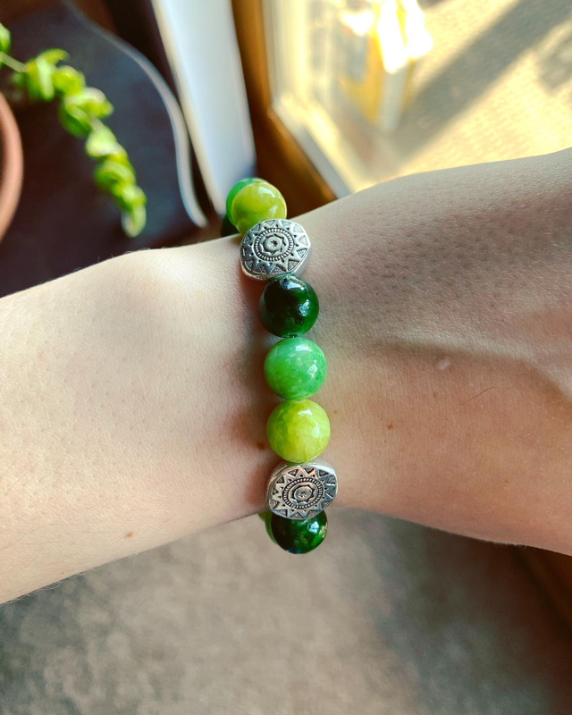 Green agate bracelet online with dog sign